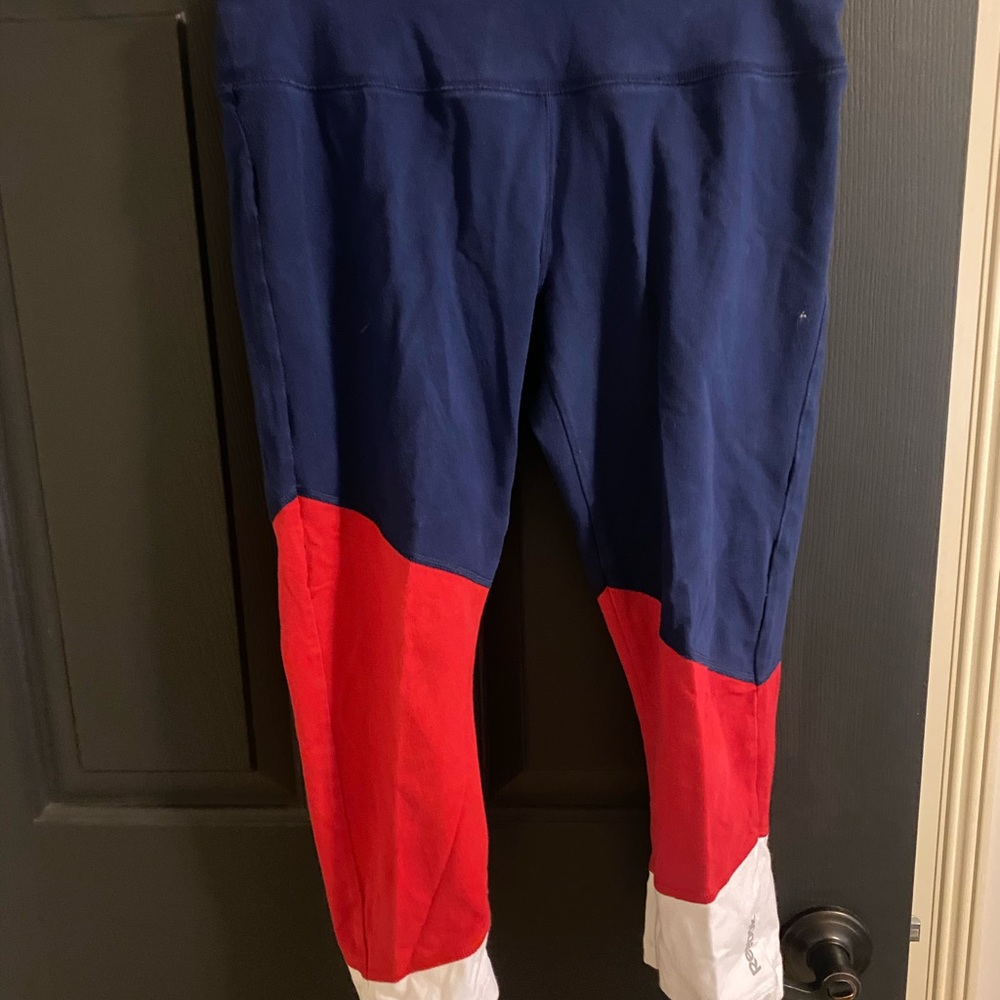 Red White and Blue Medium Reebok cropped leggings